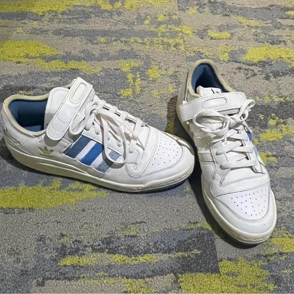 Adidas forum 84 low. Blue and white. Women’s size 10.